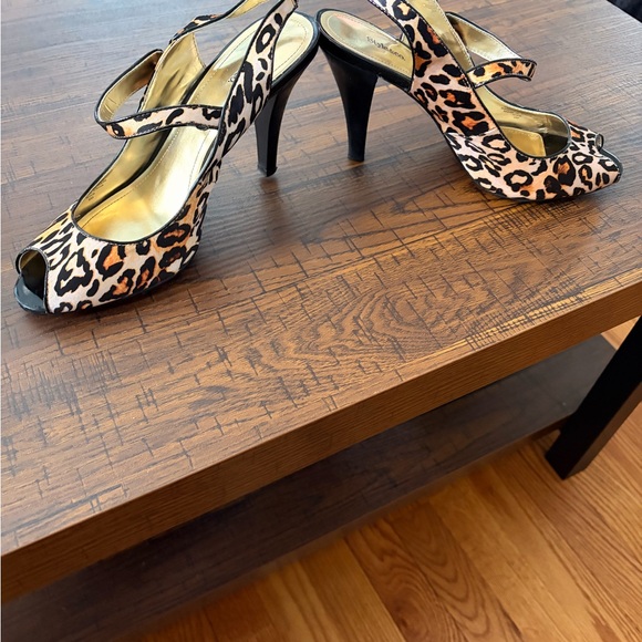 Leopard Print Peep Toe Heels - Picture 9 of 14